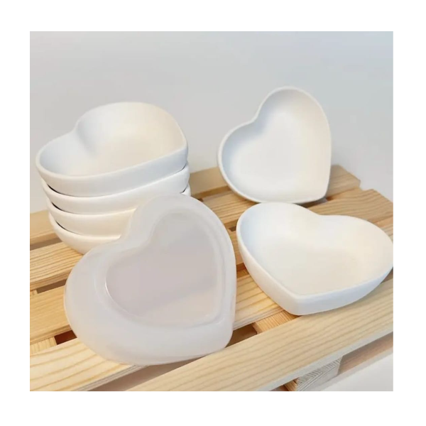 Pot forme coeur petit model   Ref: Cnn-21