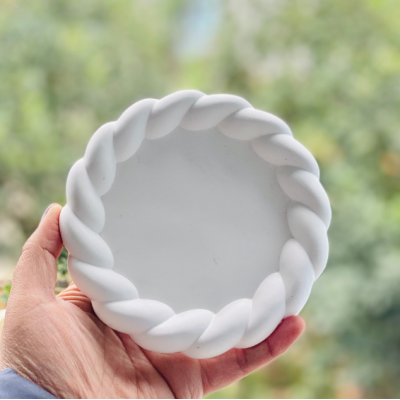 Plat avec portour dhfira...